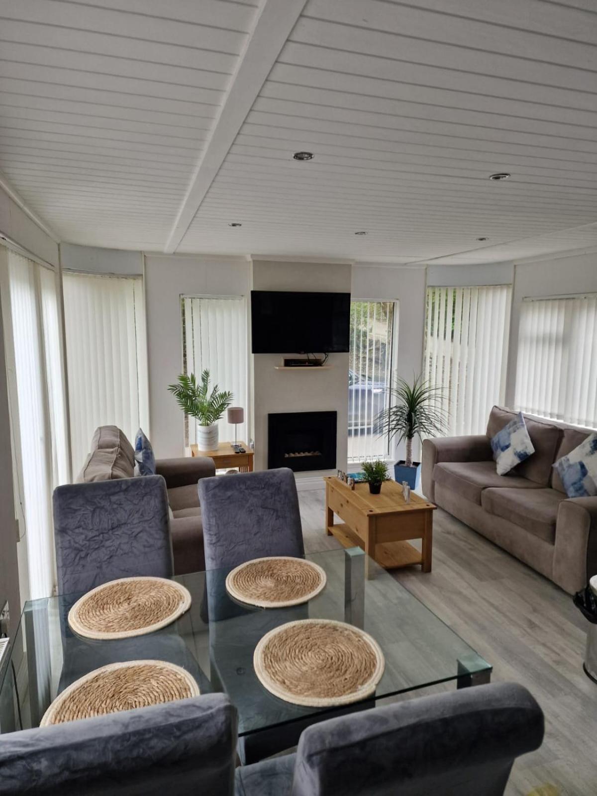 Windermere Lodge,Sleeps 6 Esterno foto